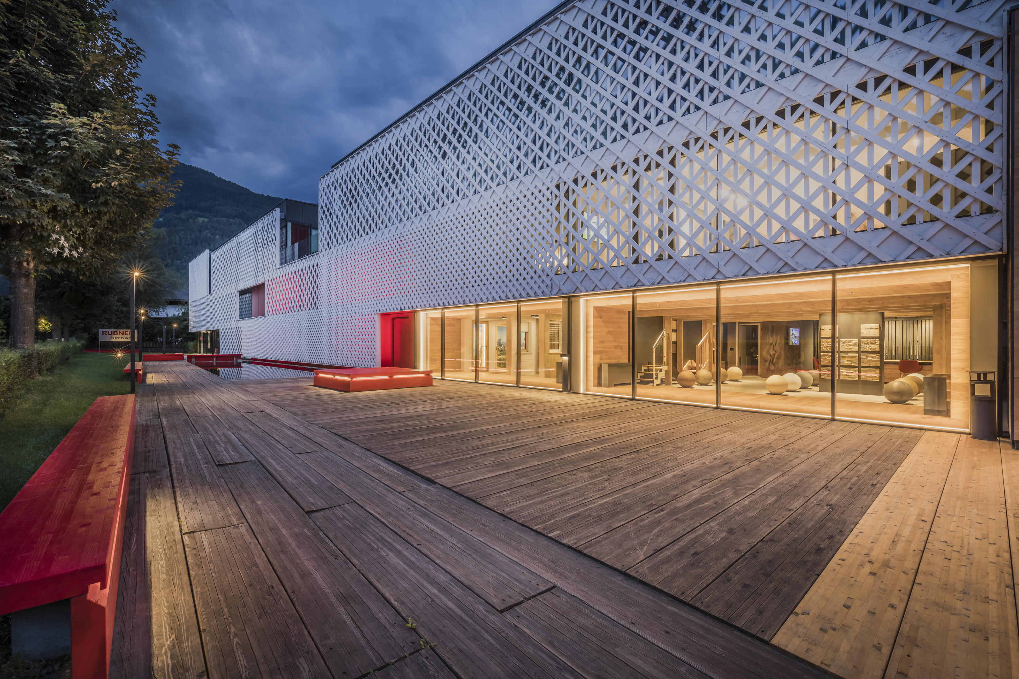 鲁布纳精品屋-18