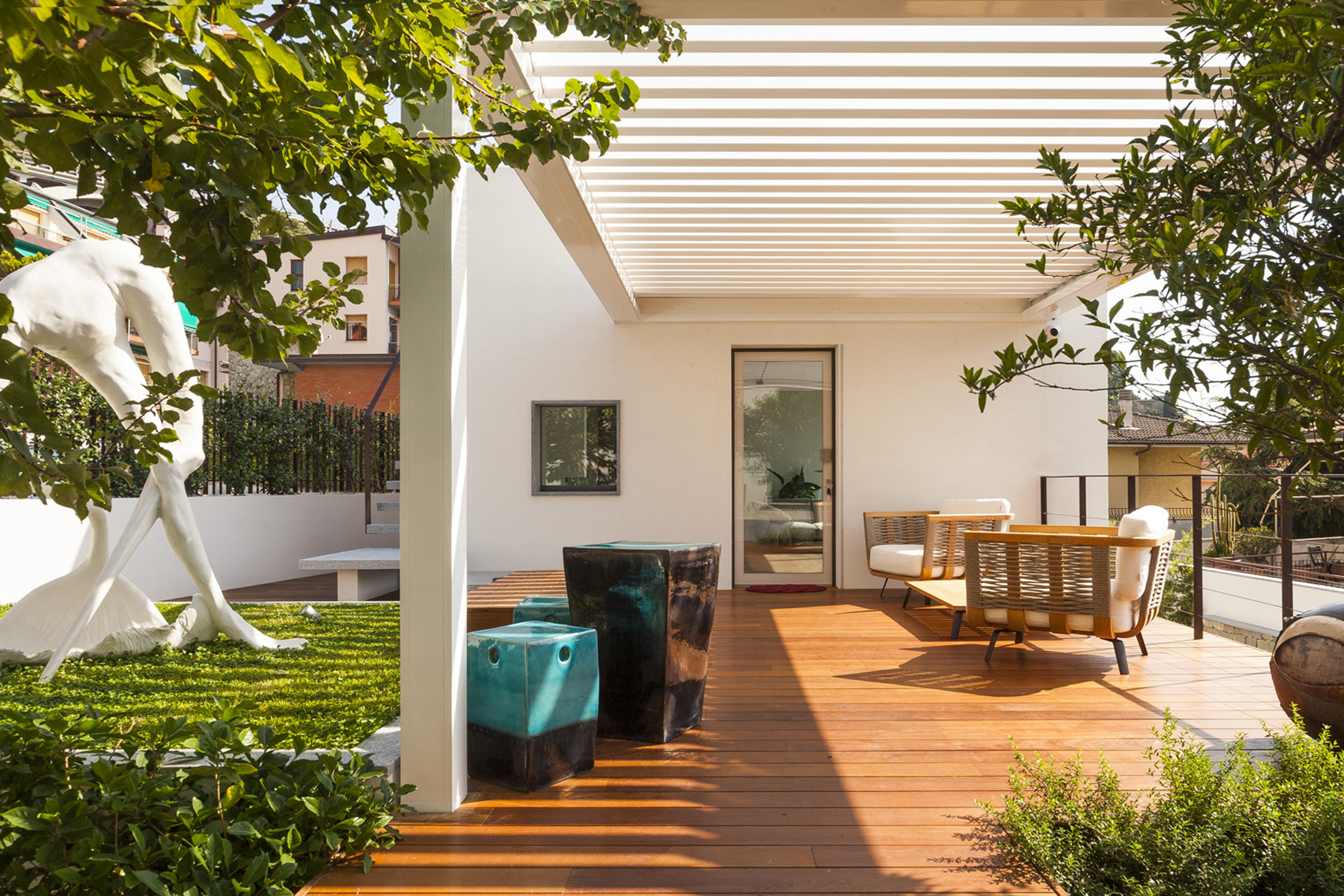 意大利利古里亚海滨别墅,简约轻奢的绿意空间-9