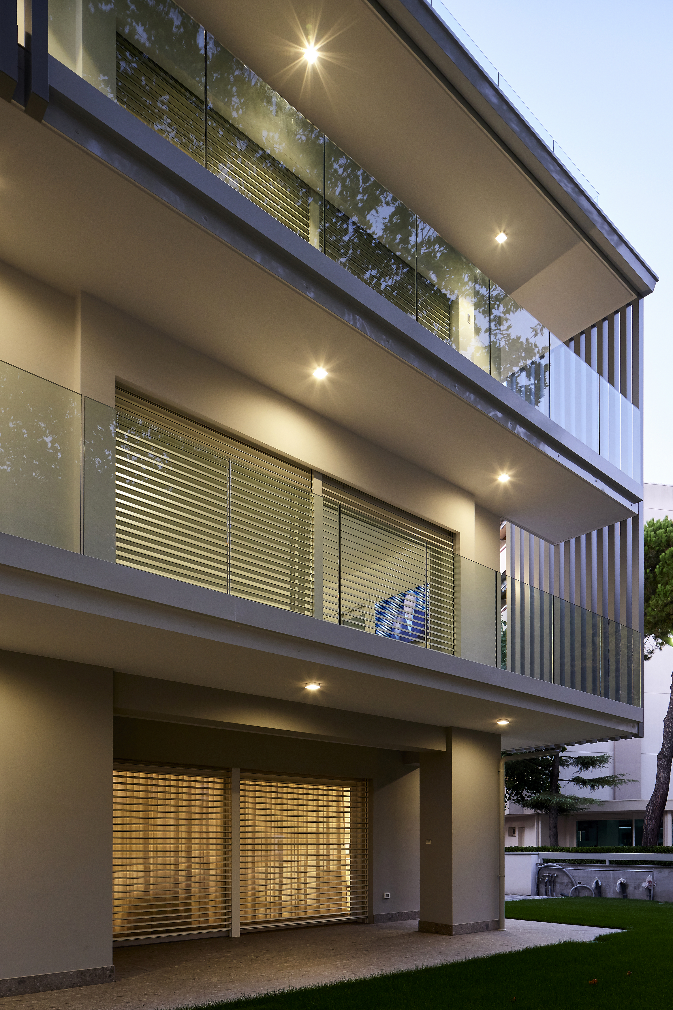 意大利简约风格别墅设计，重塑 60 年代风情-16