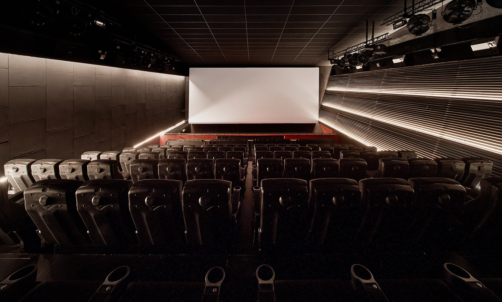 Filmax电影院的4个放映厅改造，西班牙/开发沉浸式的观影体验以吸引数字时代的观众-127