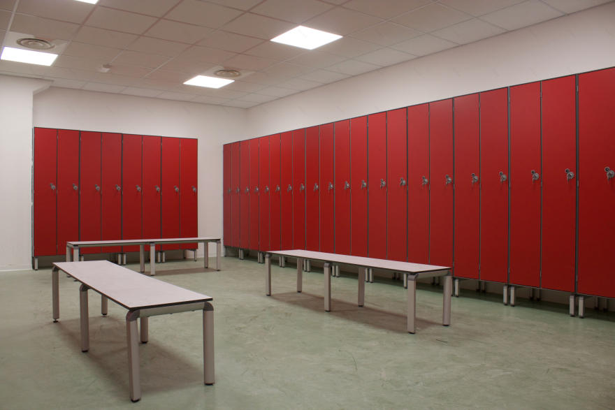 Indel B 企业更衣室设计-0