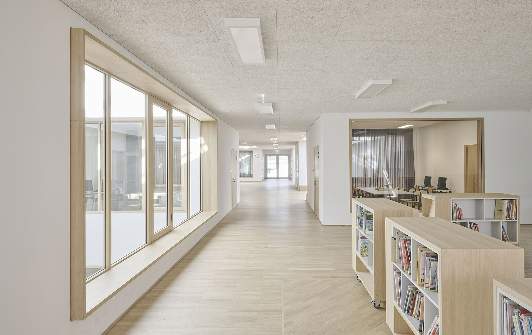 Bütze Wolfurt小学，奥地利/连接新旧建筑，创造统一连续的校园空间-84
