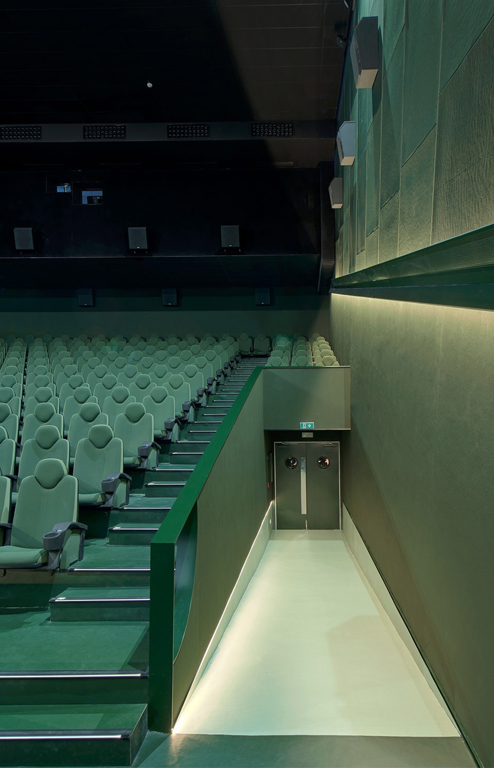 Filmax电影院的4个放映厅改造，西班牙/开发沉浸式的观影体验以吸引数字时代的观众-11