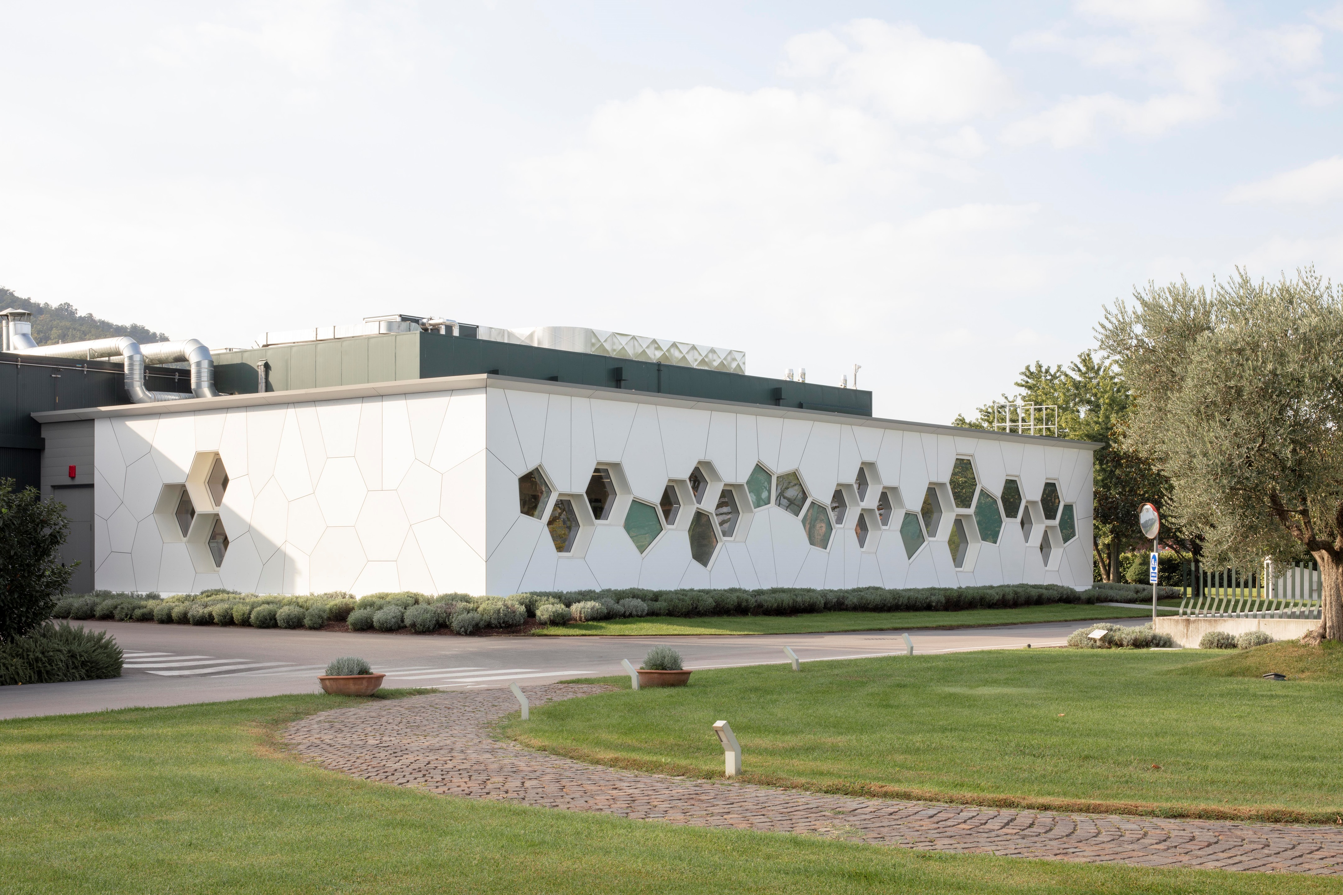 分子魔方 · 创意实验室的科技艺术之美-1