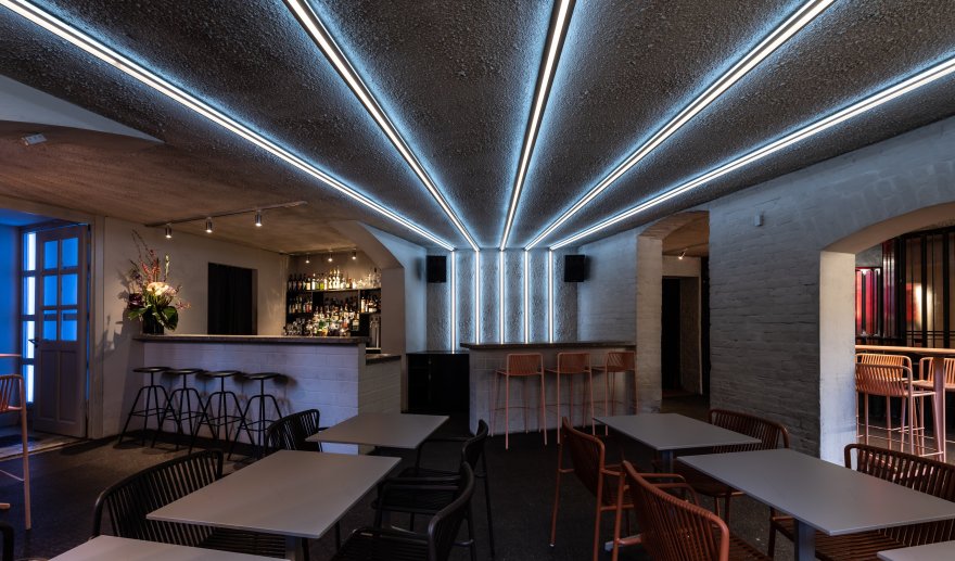 Eigengrau 酒吧 · 融合酒吧与餐厅的音乐空间丨德国柏林丨studio karhard 和 Room Division-11