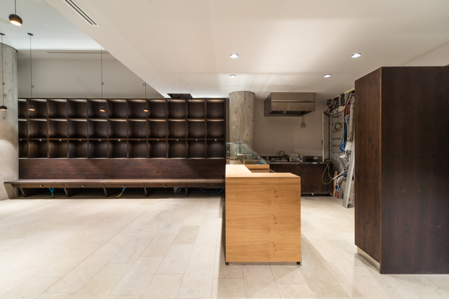 威尼斯历史建筑翻新 | 钢与混凝土的新生-7