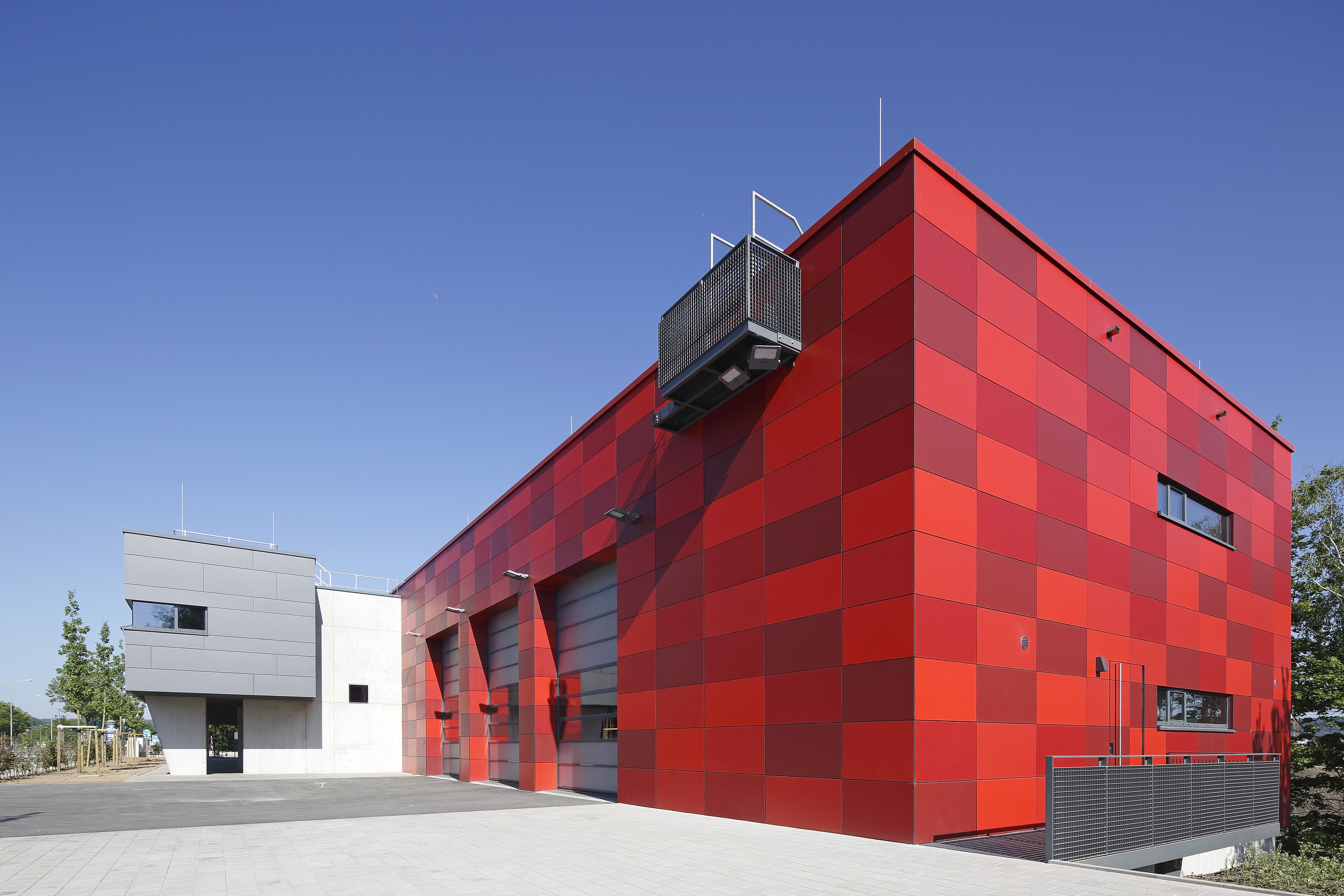 Fire station- Nueva estación de bomberos- Nuovi vigili del fuoco- Ny brandkår- Neubau Feuerwehr, HochBauAmt Regensburg Germany-0