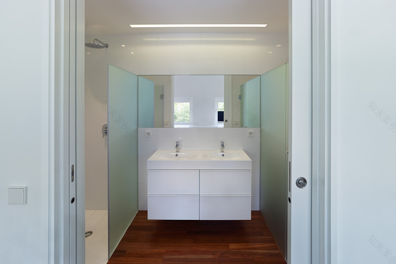 西班牙 Avilés 市简约别墅,诠释现代生活理念-59