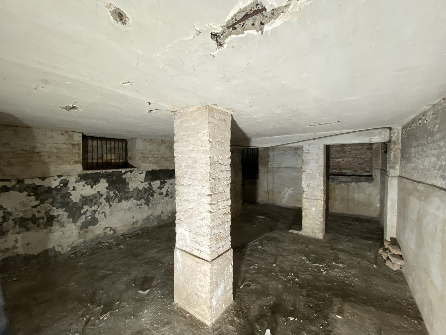 LowLowLand文艺空间，广州/尘封45年的地下室变身无限的镜面迷宫-79