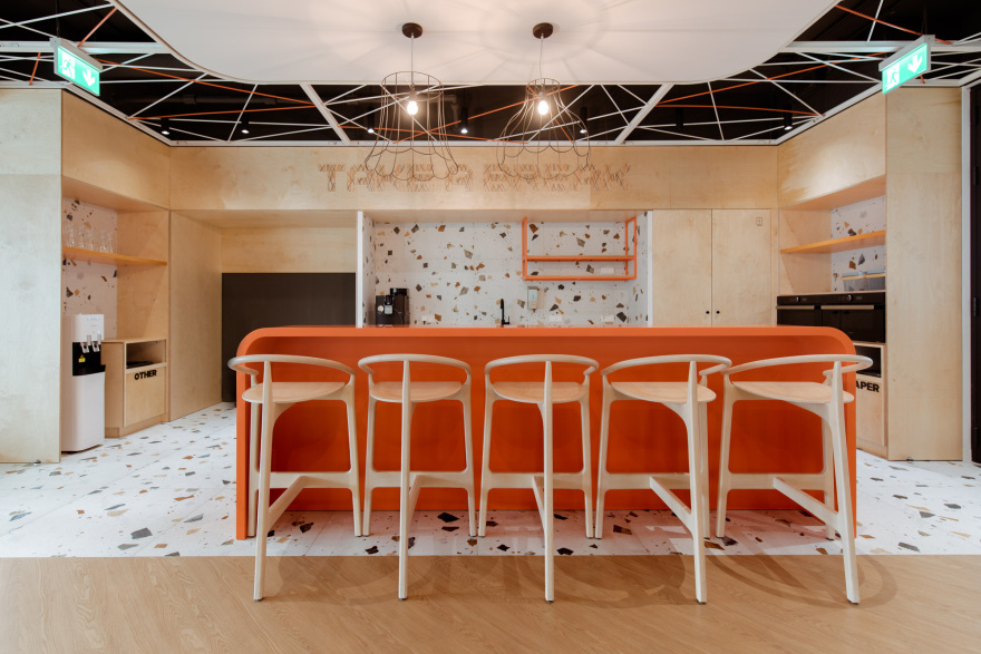 波兰 ING Tech 新办公室,现代与传统的美妙融合-77