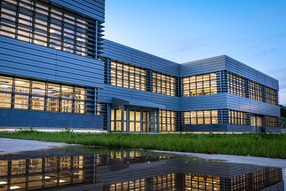 卡特彼勒罗马新总部-4