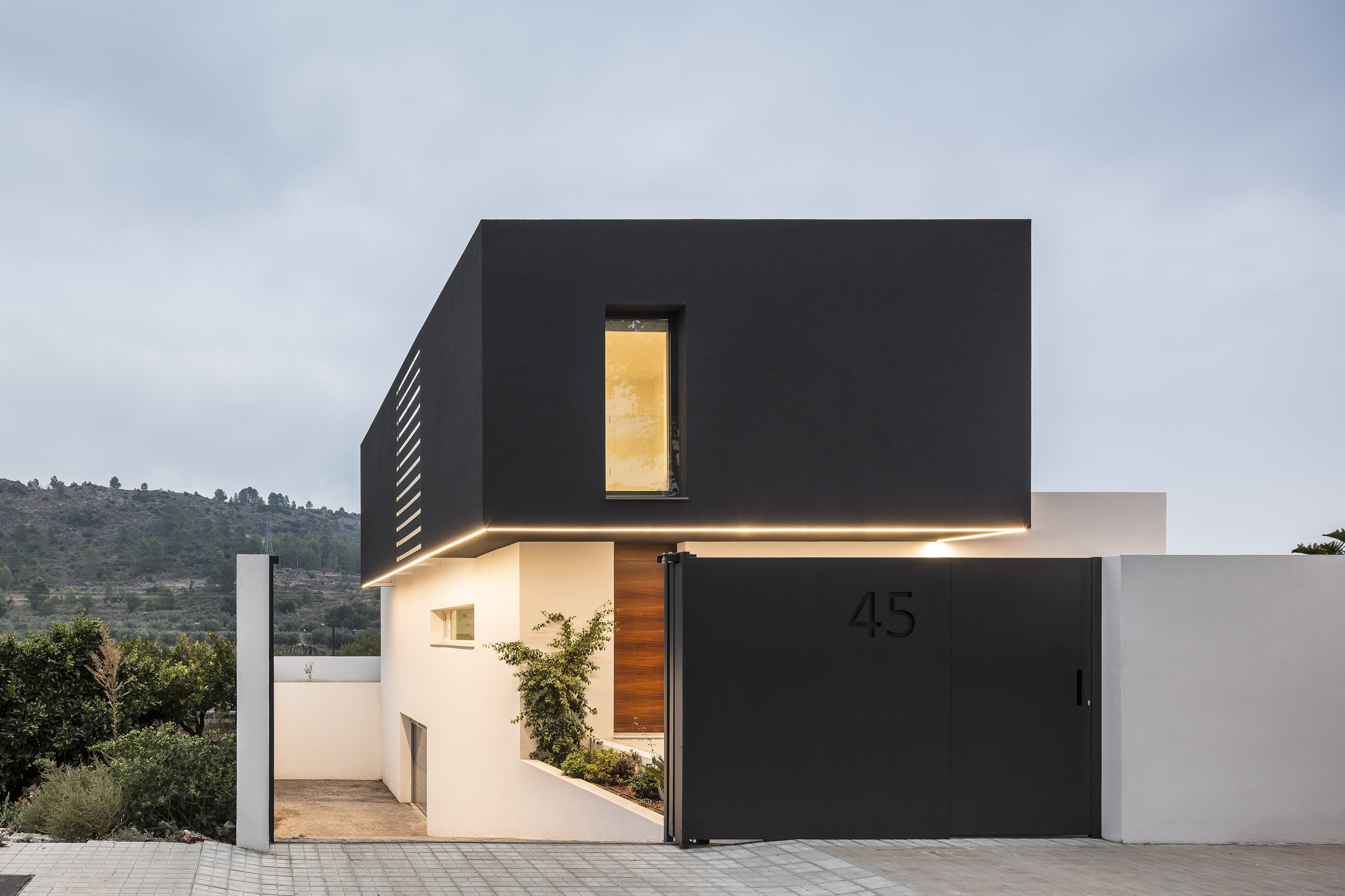 西班牙环保别墅设计-16