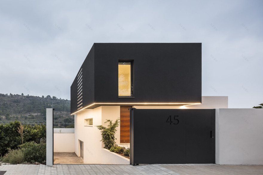 西班牙环保别墅设计-16