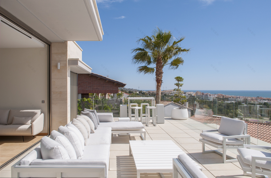 瓦尔皮内达,锡切斯的家庭住宅-11