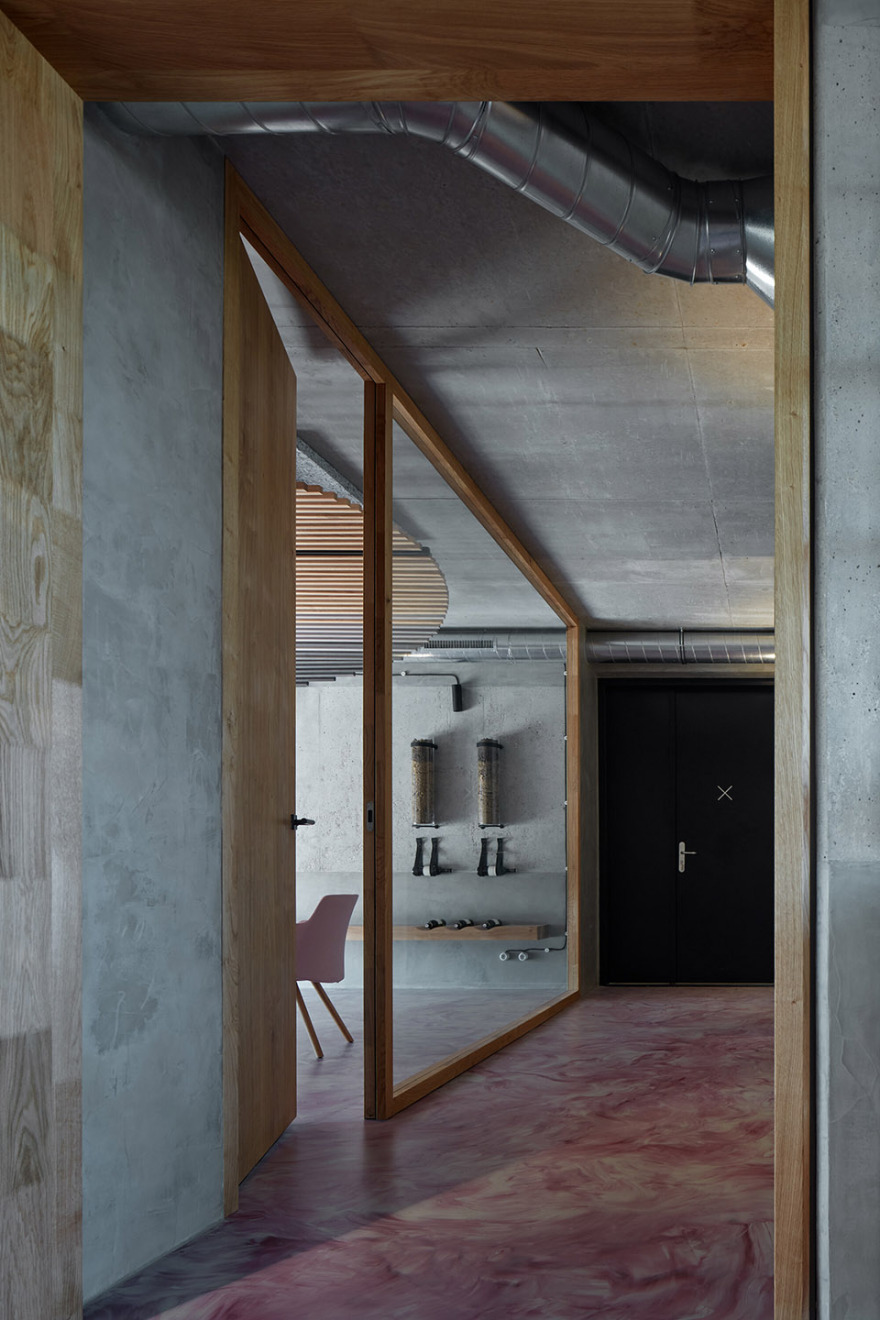 Reisten 葡萄酒吧丨ORA-18