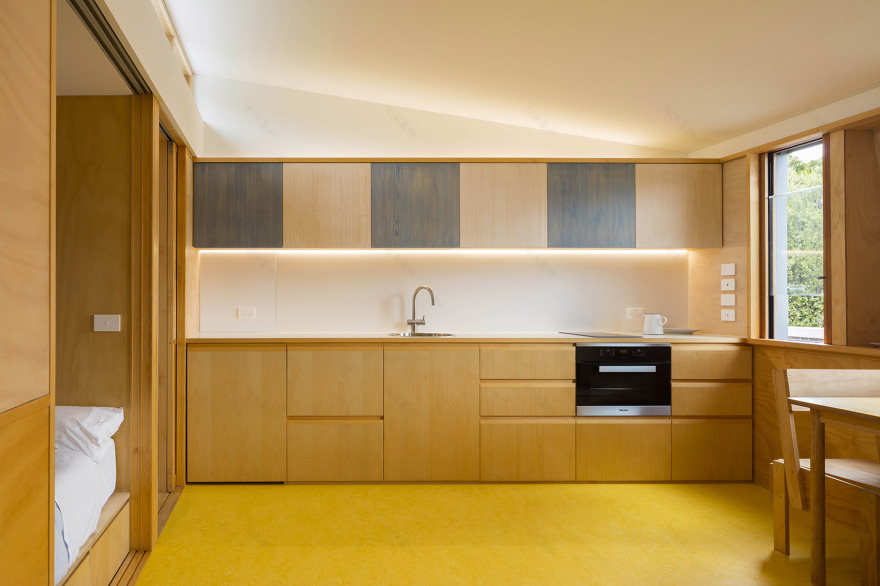 悉尼后巷小屋 | 25 平米空间的紧凑宜居设计-14