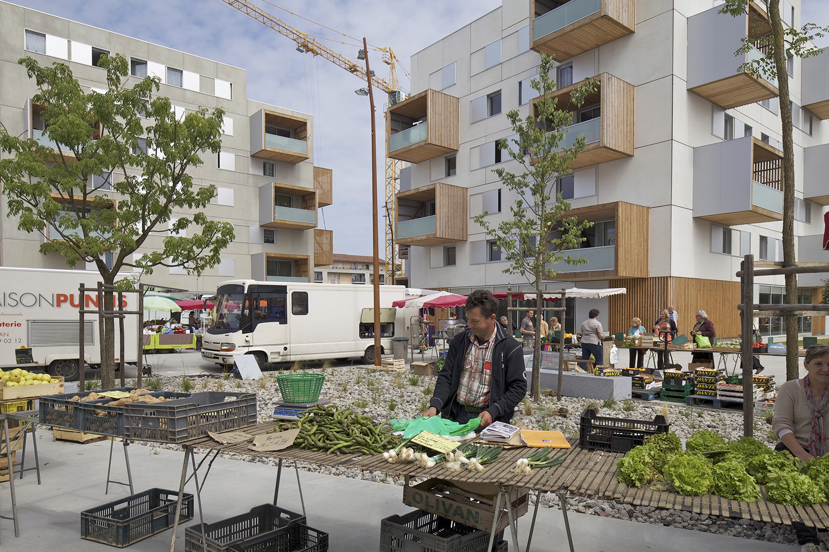 Square Maïmat住宅区更新，法国/释放公共空间，连接社区居民-19