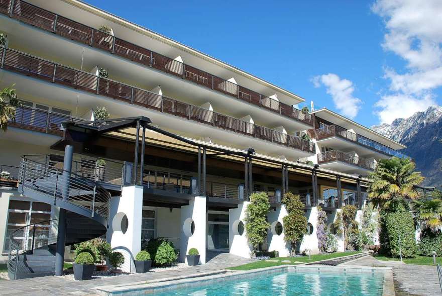 阿尔卑斯山中的地中海风情——Giardino Marling 酒店设计-9