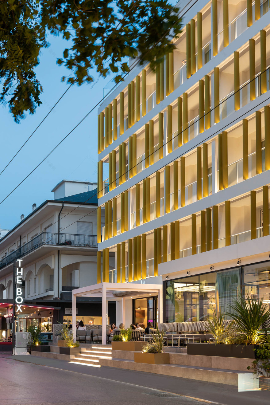 意大利海滨酒店“The Box”以简约哲学打造舒适空间-95