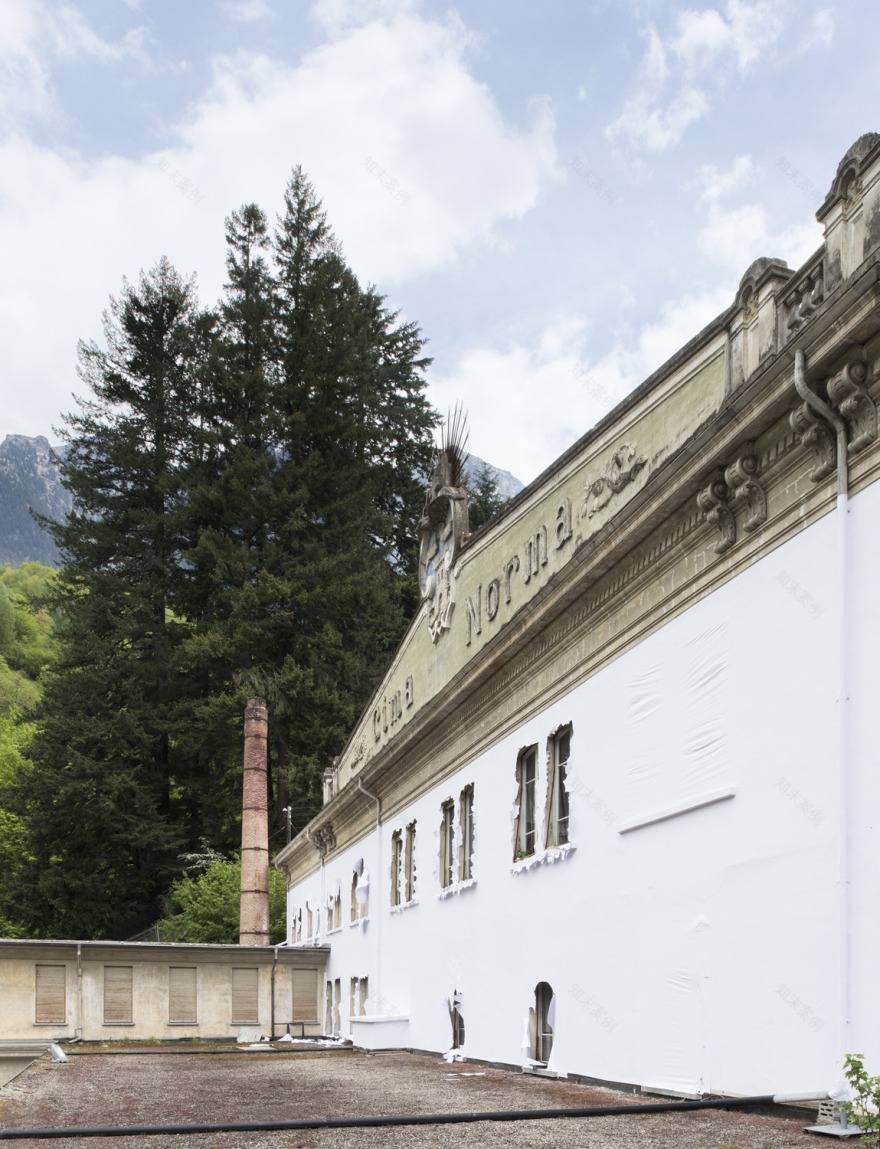 瑞士巧克力工厂“纸建筑”的临时空间艺术-9