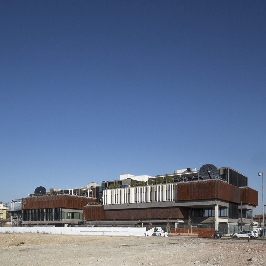 创新数字中心 CRIT Polo | 科技与建筑的完美融合-3