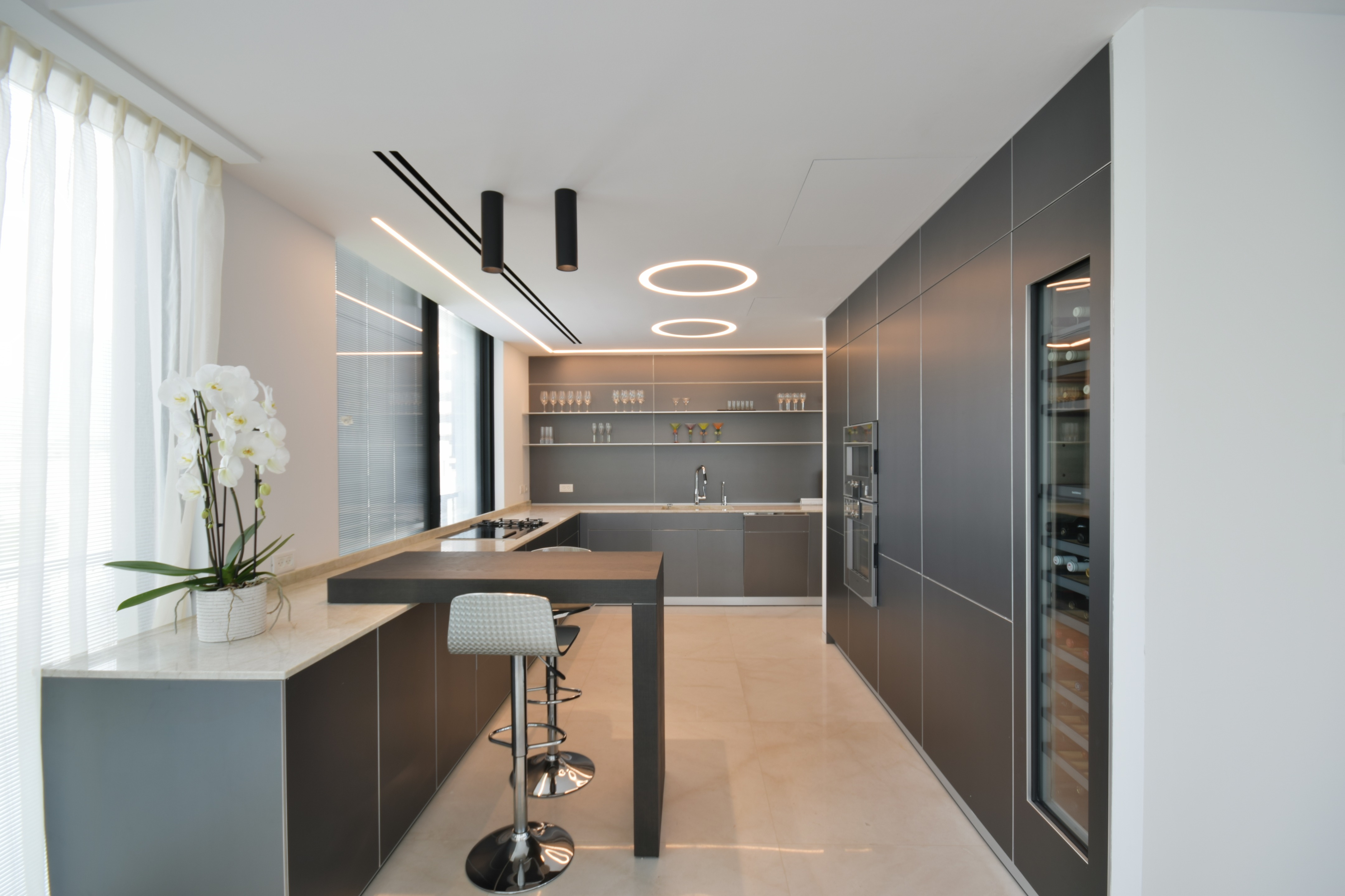 特拉维夫公寓，色彩与材质的完美协奏-5