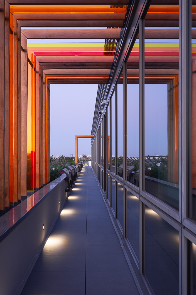 重塑露台空间，打造办公室绿色休闲区-4