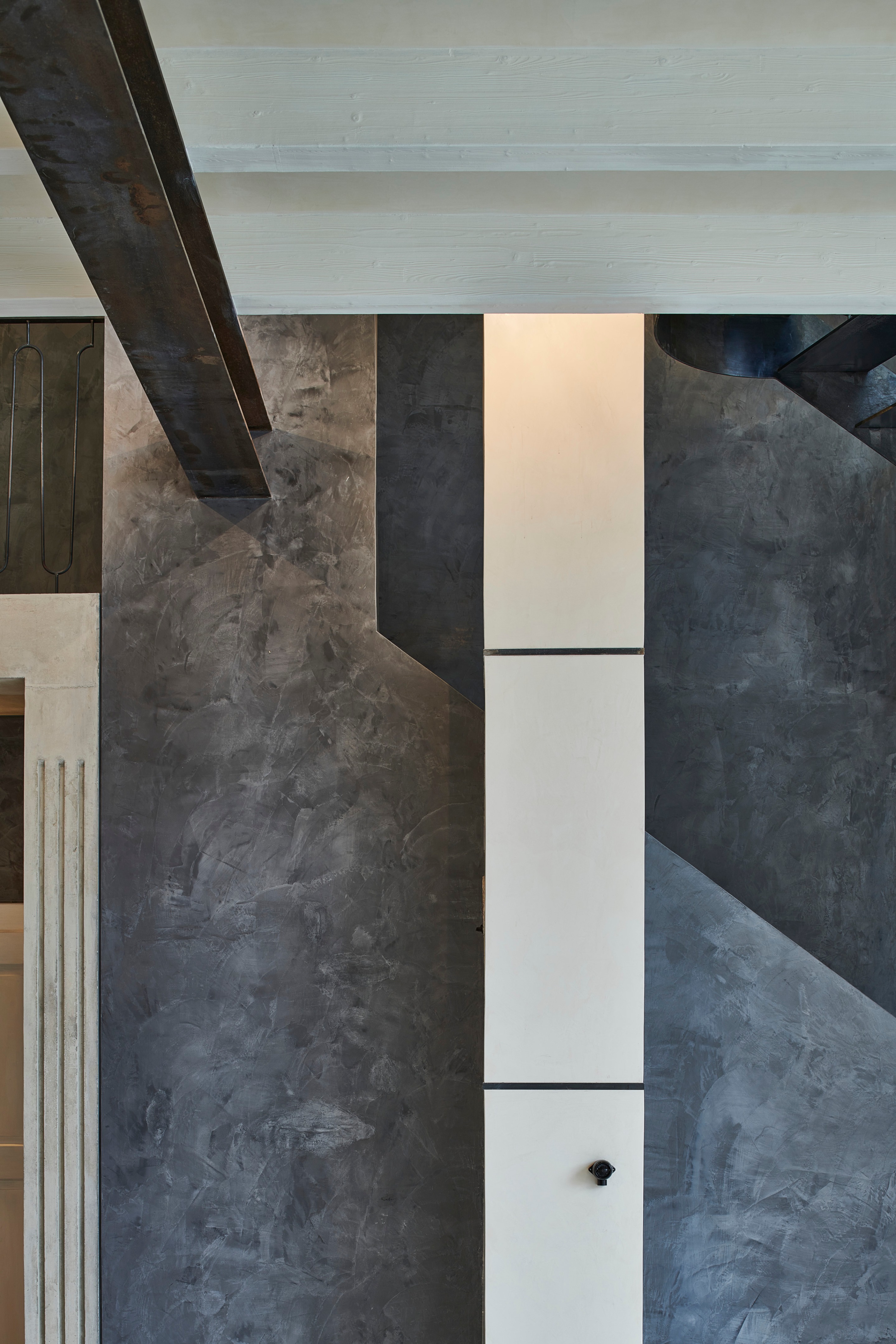 罗马传统工艺重建百年农舍,Timothy Hanghofer 的 7 年杰作-12