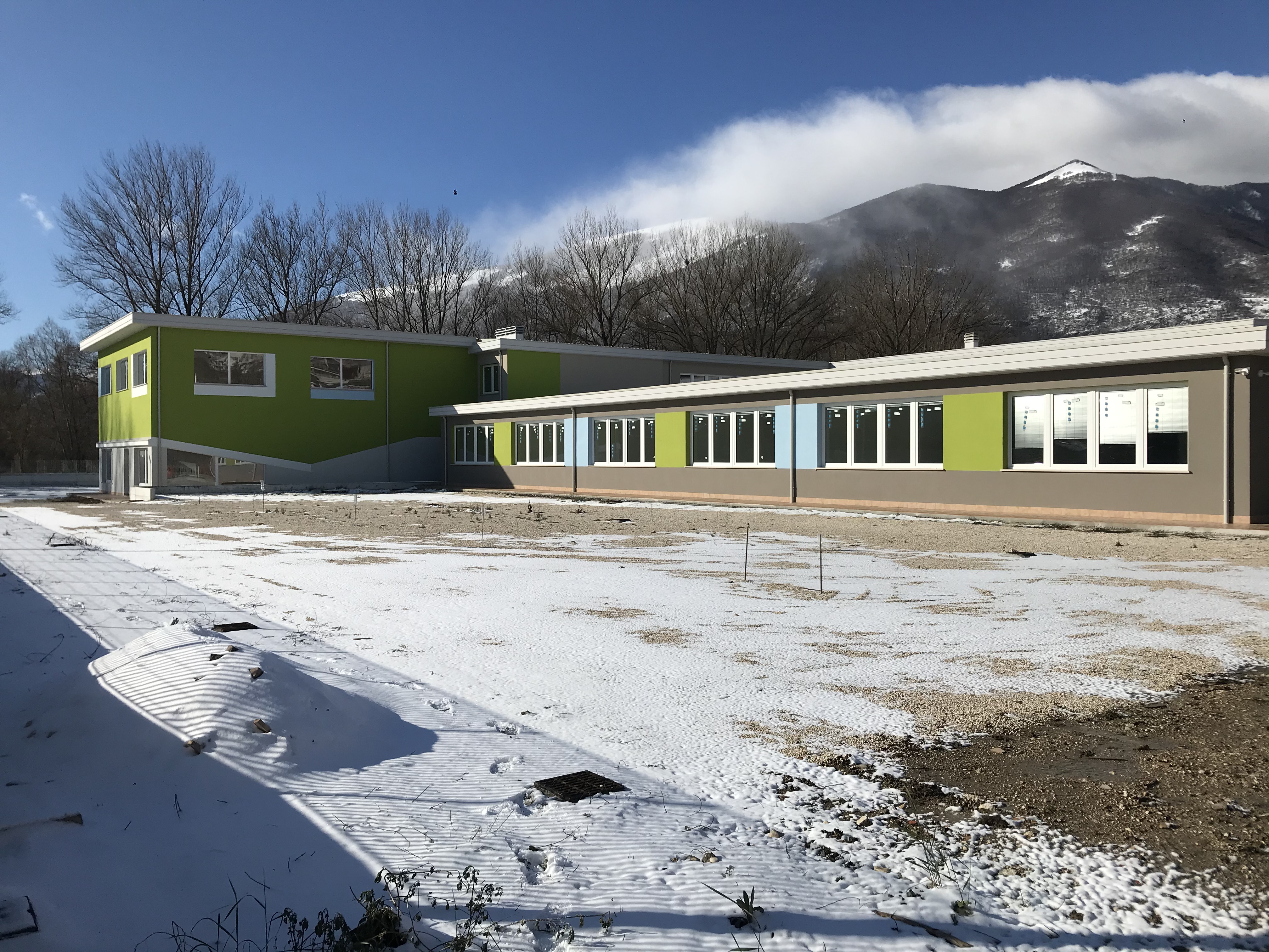 新梅里尼中学新校舍设计 · 融入环境的校园规划-1