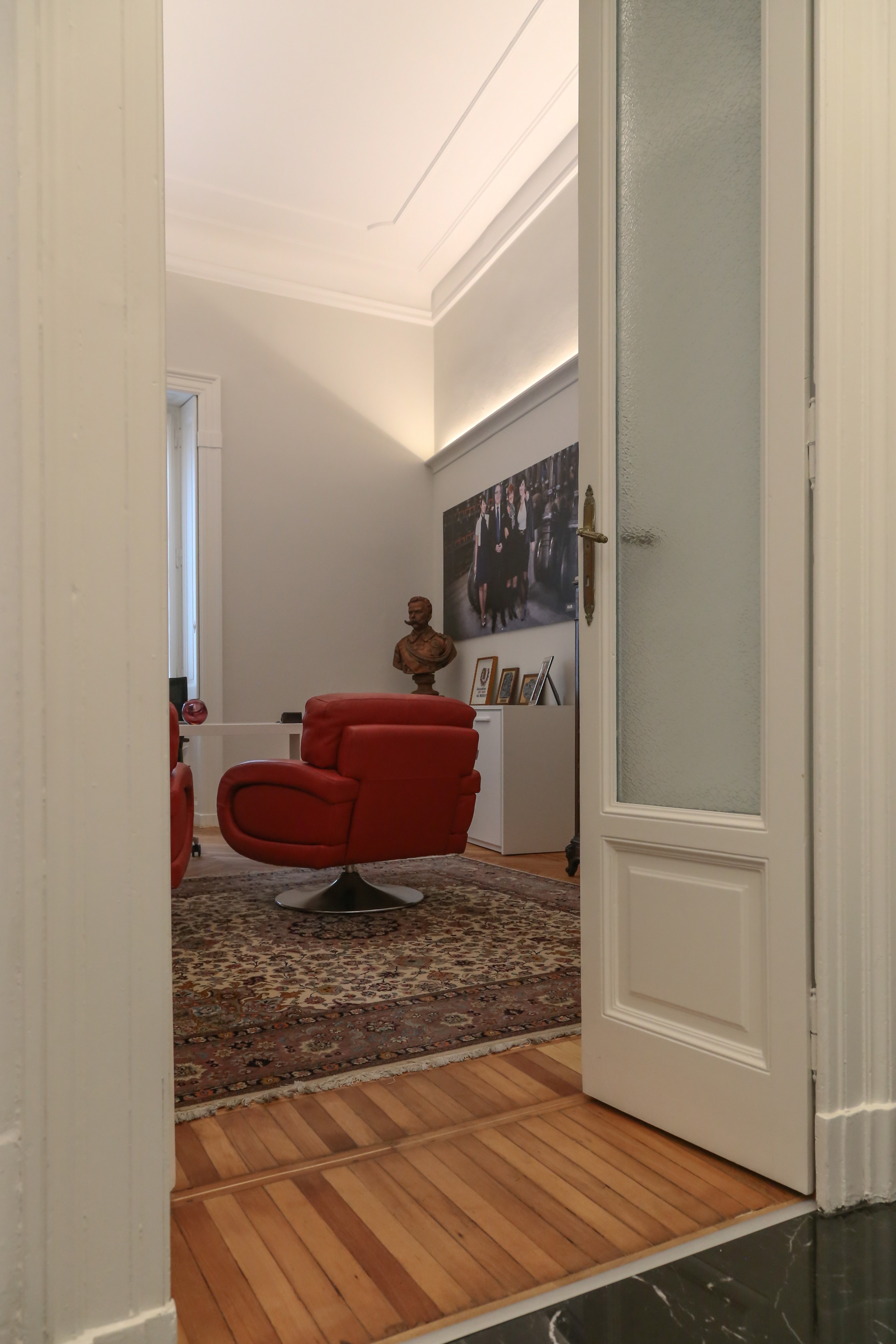 Gallarate 老城区历史公寓的现代重生-12