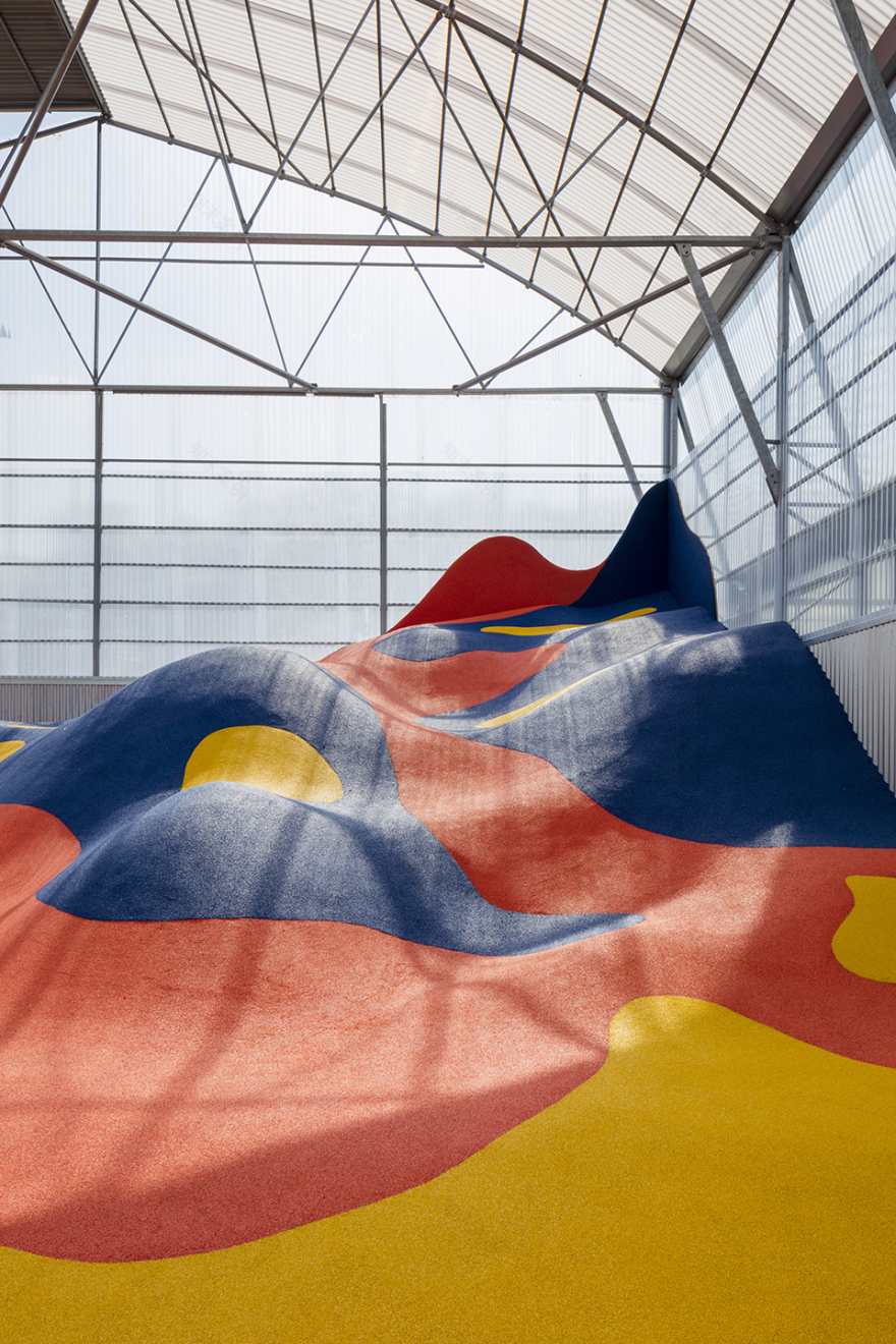 山丘(La Colline)-9