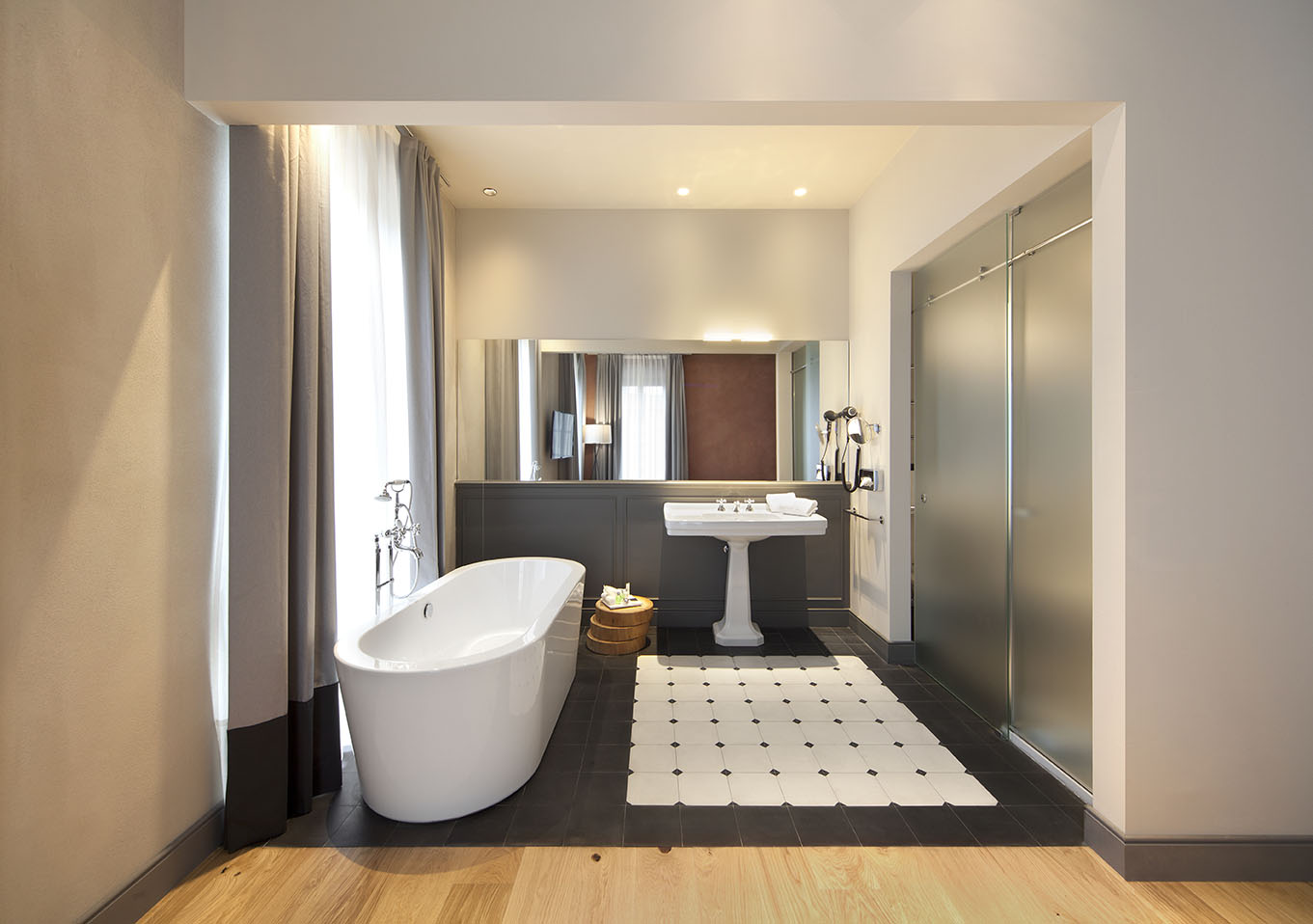 PROGETTO DI RISTRUTTURAZIONE EDILIZIA CON CAMBIAMENTO DI DESTINAZIONE D'USO DA RESIDENZIALE A D ELL'ISOLATO SAN BARTOLOMEO A TORINO-30