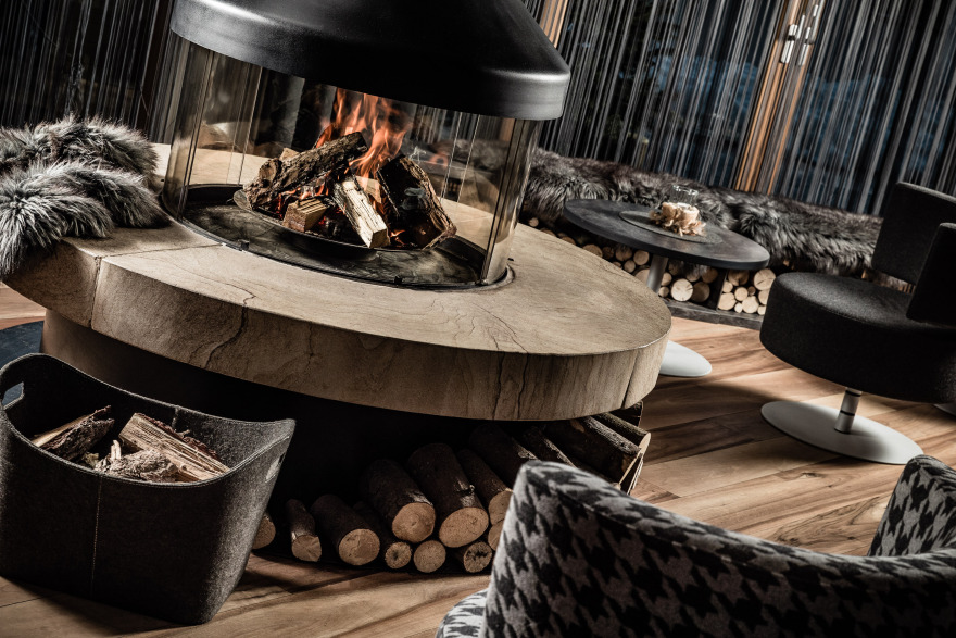 Josef Mountain Resort | 现代奢华与自然的和谐共生-10