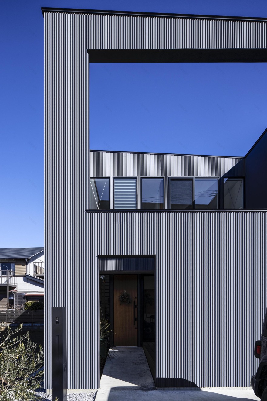 封闭外壳内的宽敞空间 别墅建筑 HouseI丨日本神奈川丨N.A.O. Naoki Kato-2