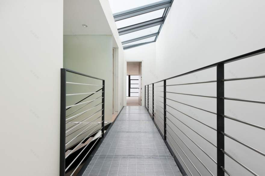 70 年代房屋翻新,连接海洋与生活的 Sunset Overlook-4