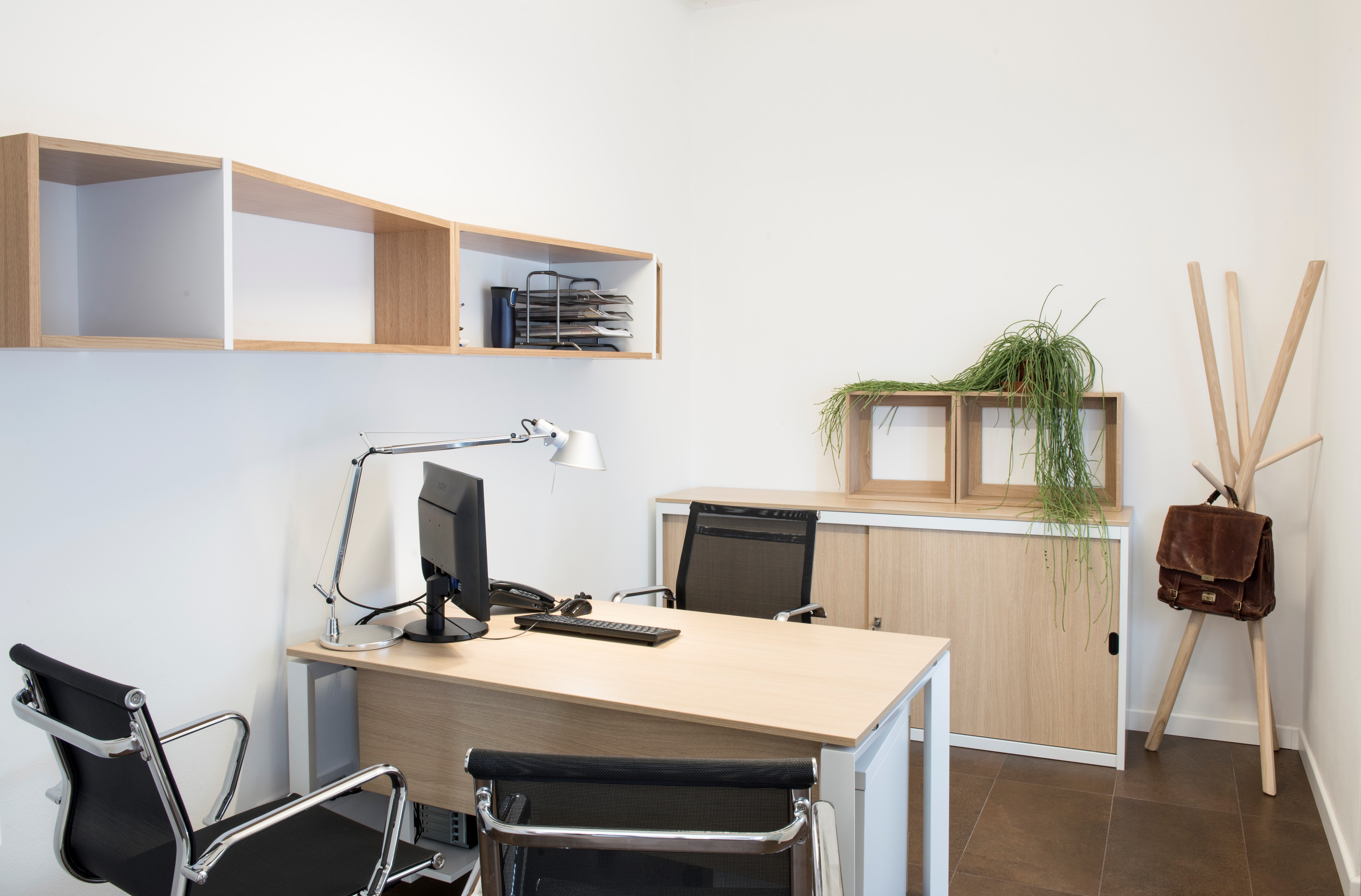 米兰高效办公空间设计,兼顾职场福祉与公司运营-7