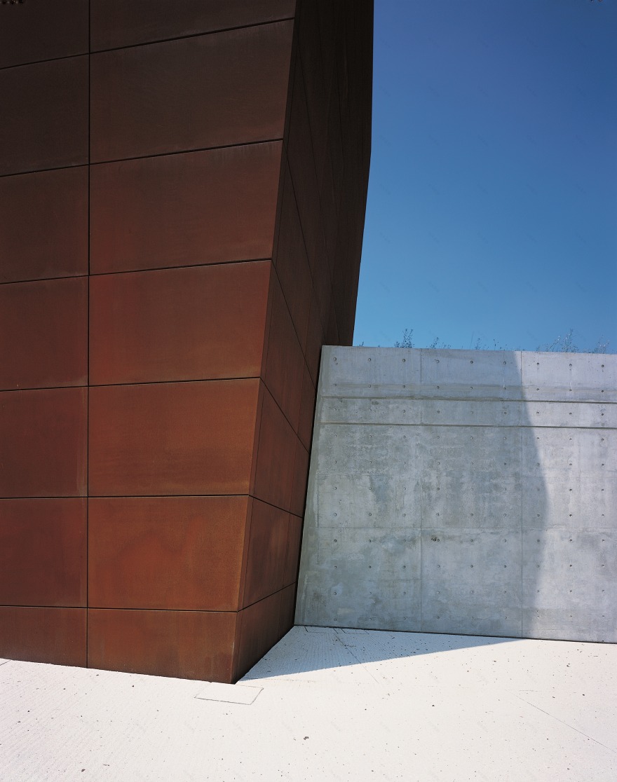 沉浸于寂静的墓葬空间-10