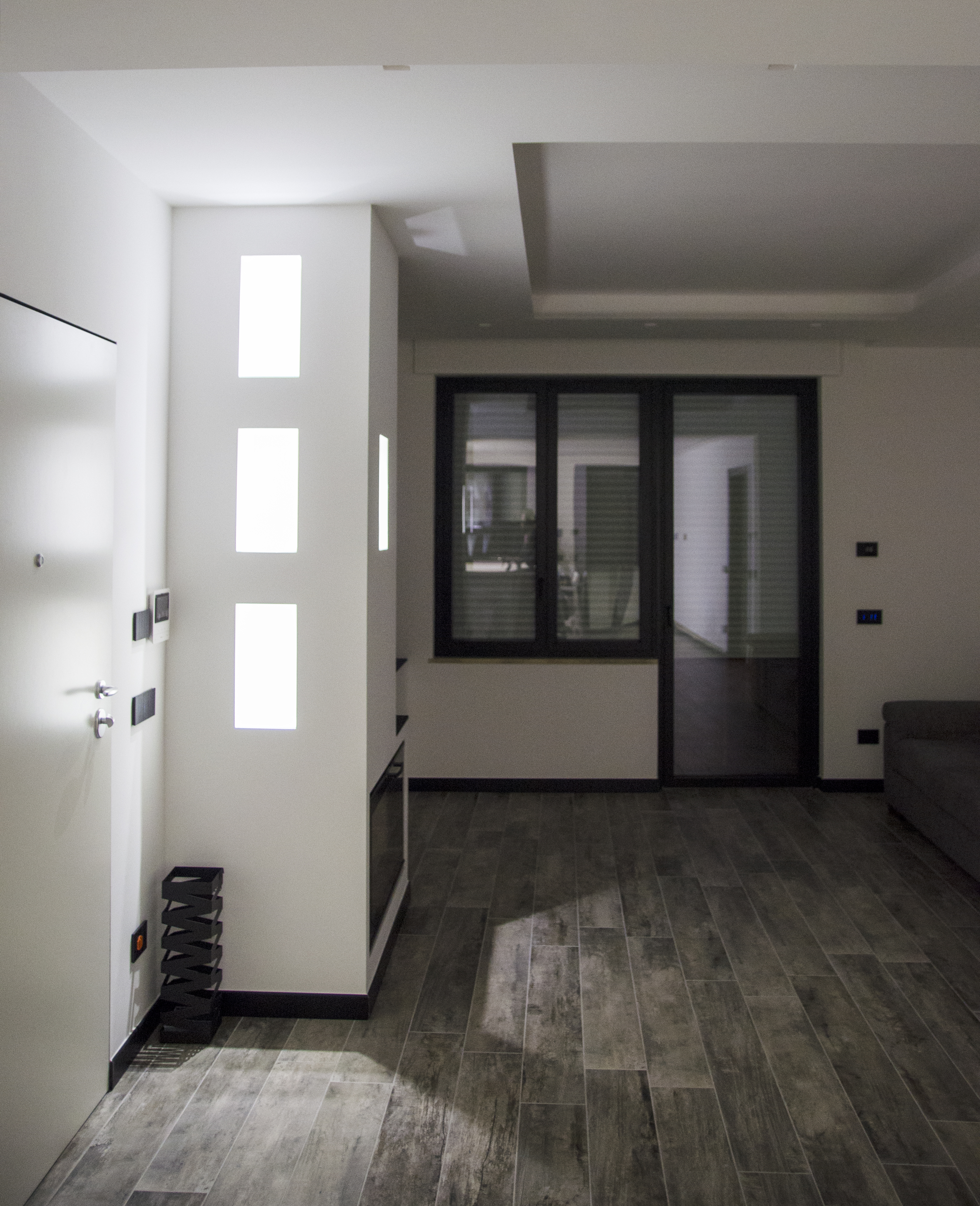 黑白风格公寓的节能环保设计-32