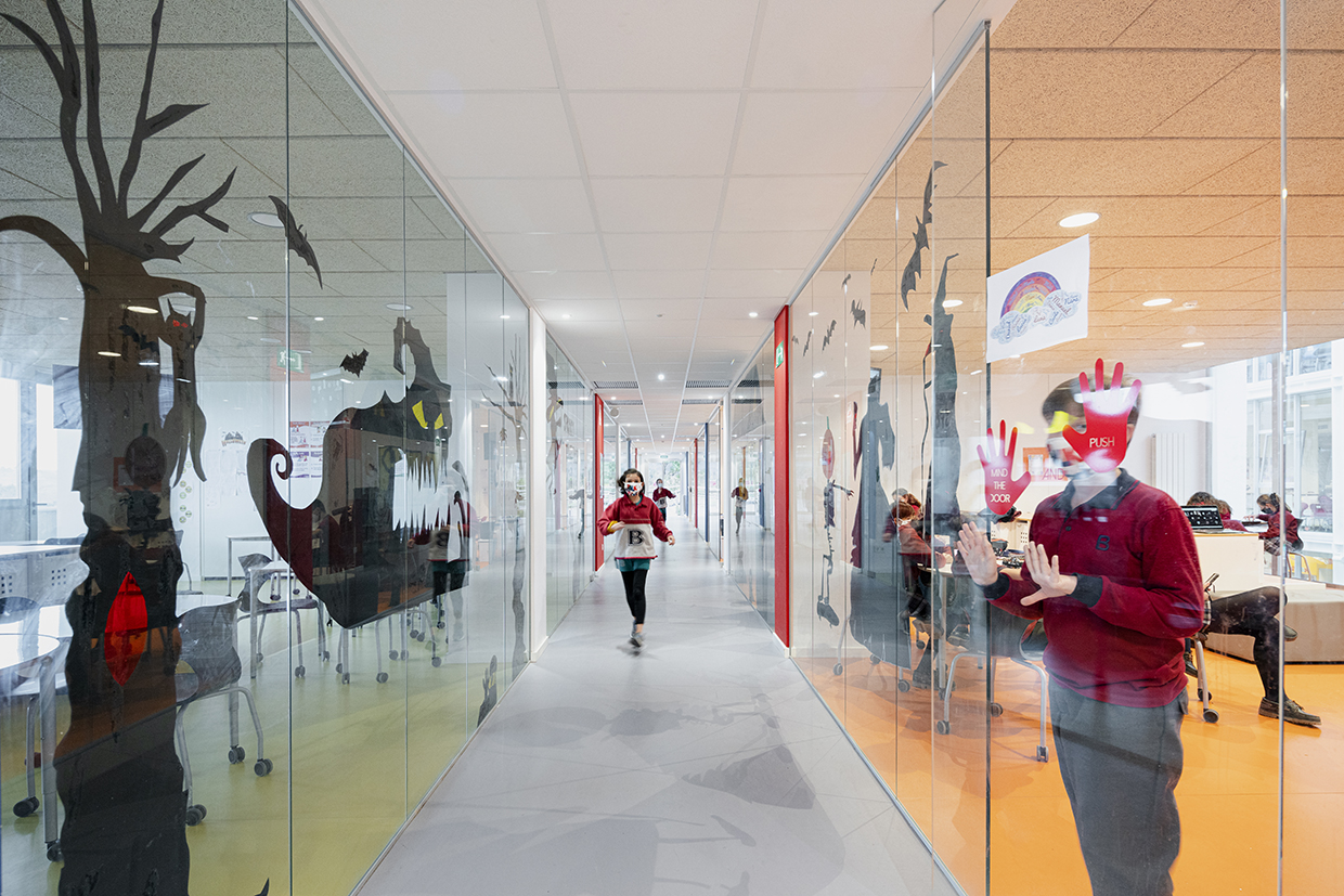 英国学校阿朗戈校区教室翻新设计-31