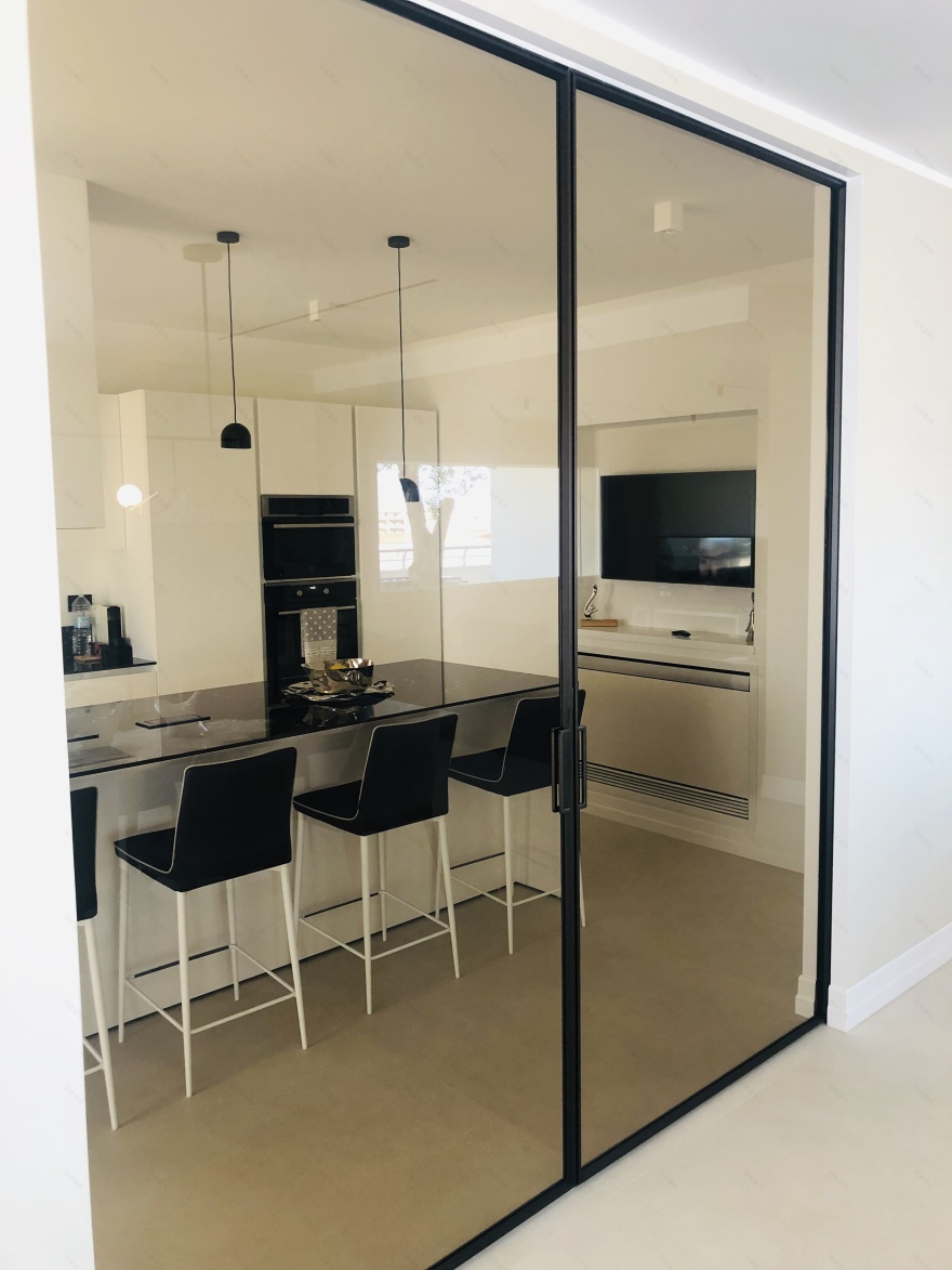 意大利海滨别墅的现代魅力-9