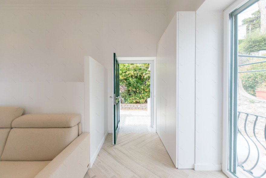 简约暖调的海湾美景丨意大利-41