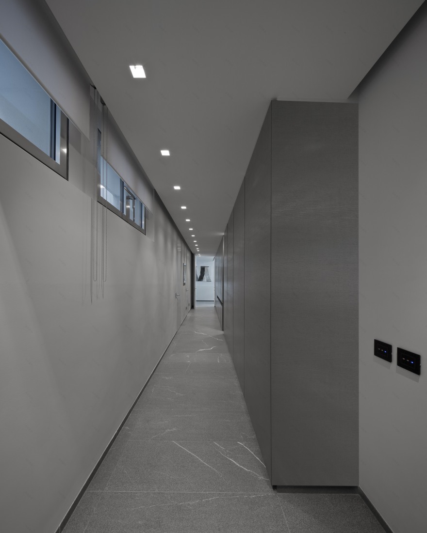 意式湖畔别墅,诠释自然与现代共生设计-37