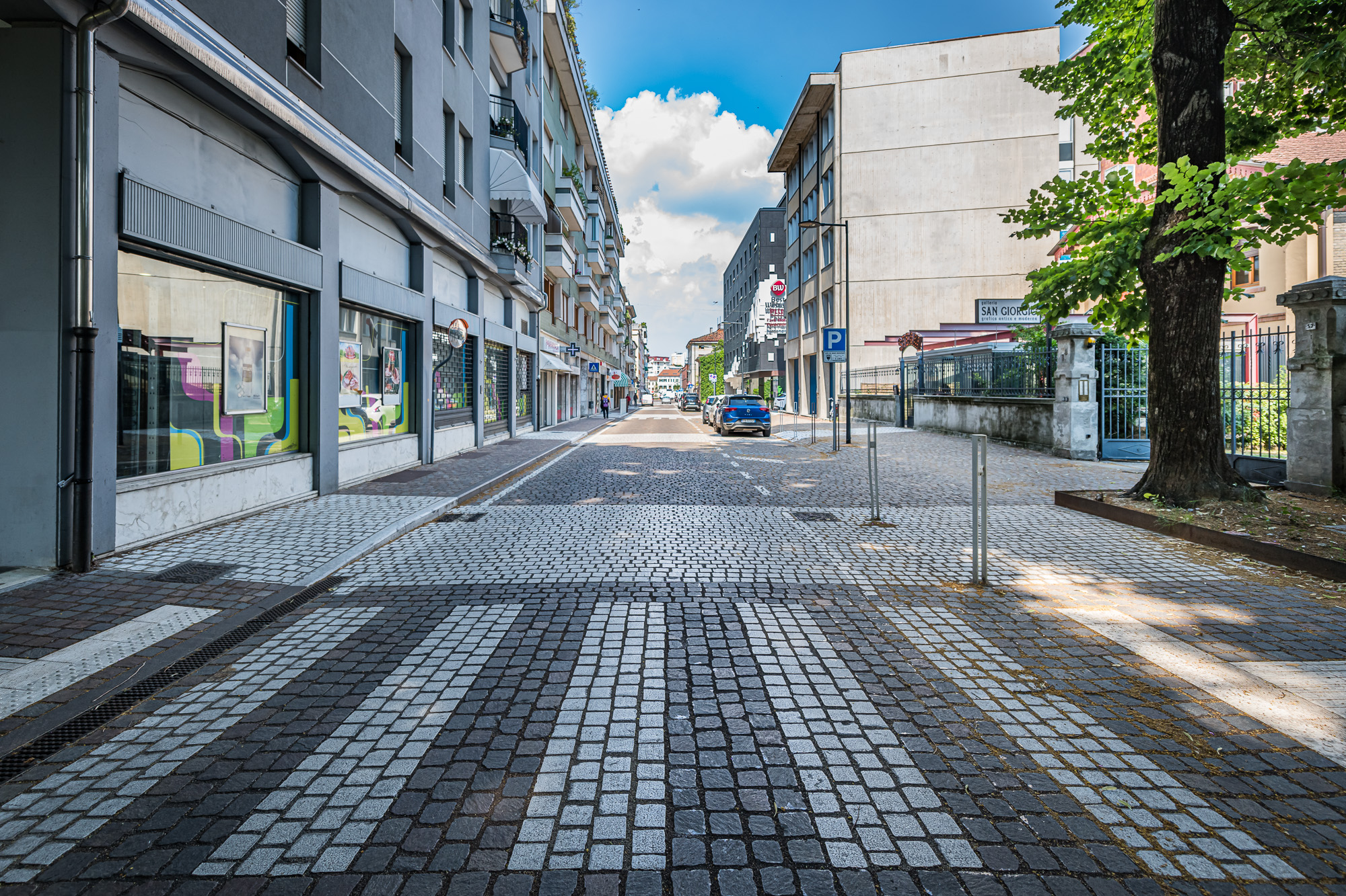 历史印记的街道改造 · Pordenone 市政厅的可持续城市发展计划-1