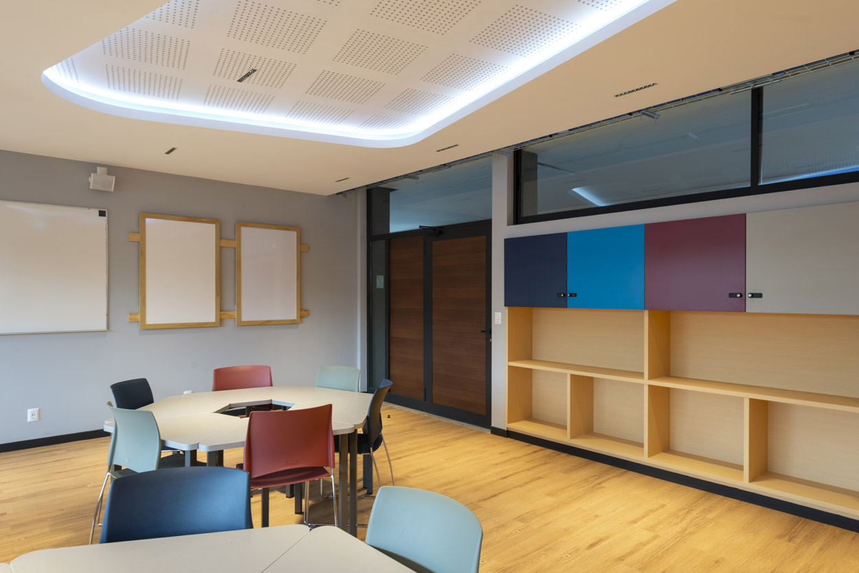 ARCO Arquitectura Contemporánea丨小学丨CimOrt Salones de Primaria-7