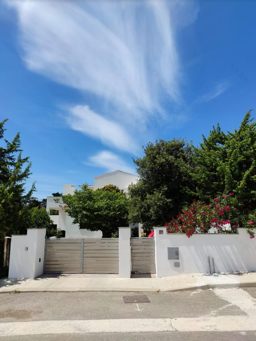 P+F 别墅 | 双层空间与自然融合的设计佳作-3