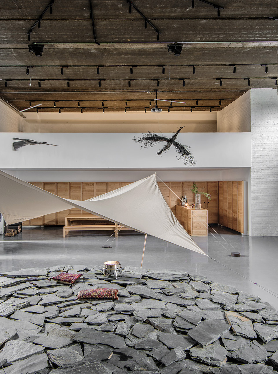 北京梅赛德斯展厅,灵活空间打造社交聚会场所-30