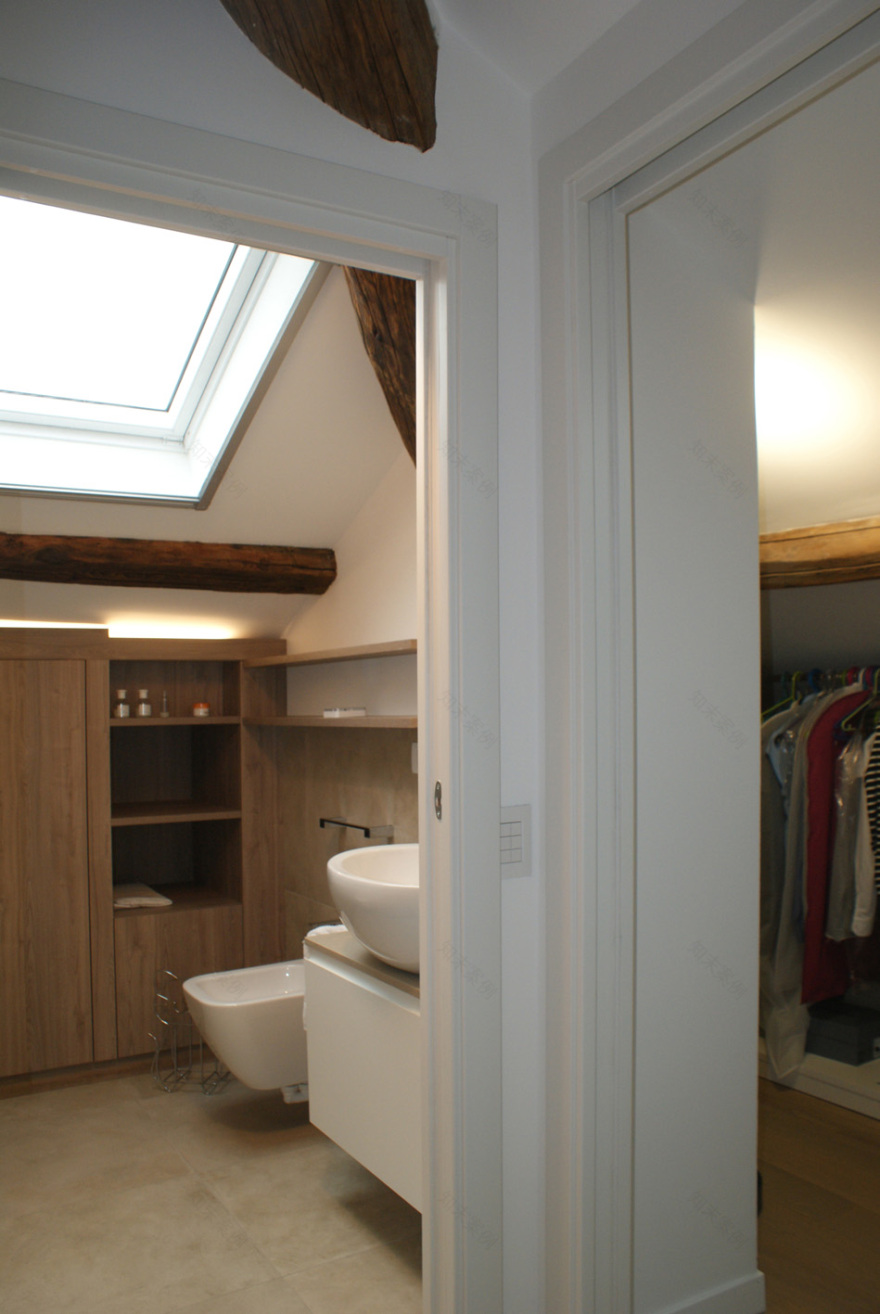 湖滨别墅三层阁楼改造,历史与现代完美融合-14