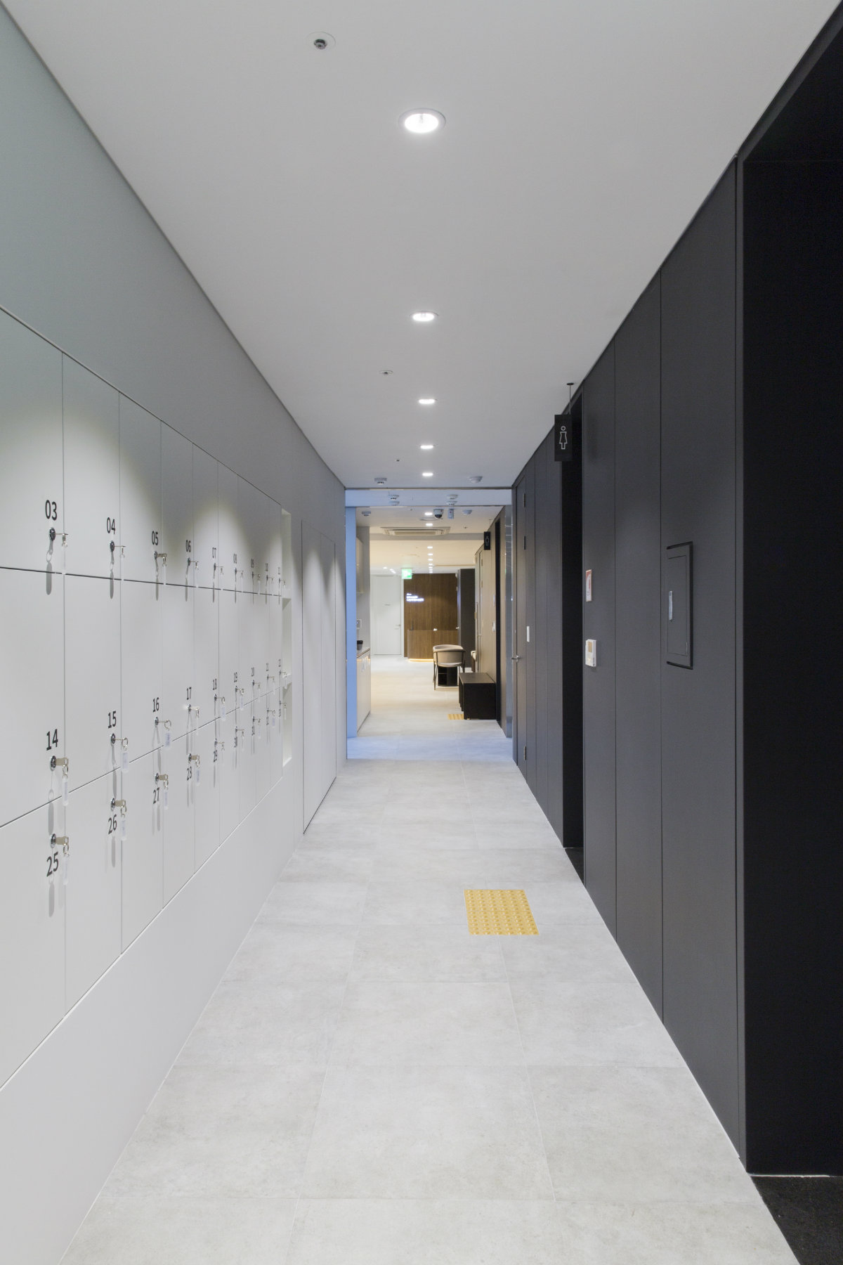 SNU Seoul Eye Clinic by STUDIO UNRAVEL-34