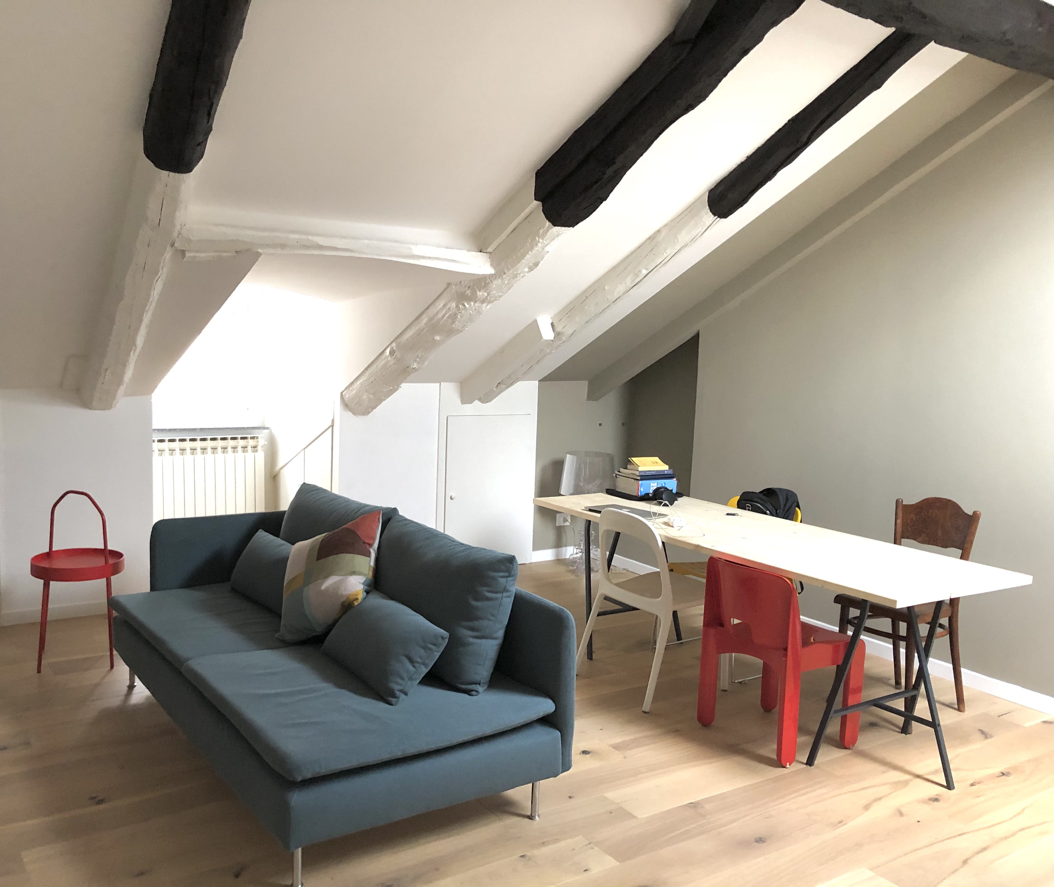 小型阁楼翻新-8