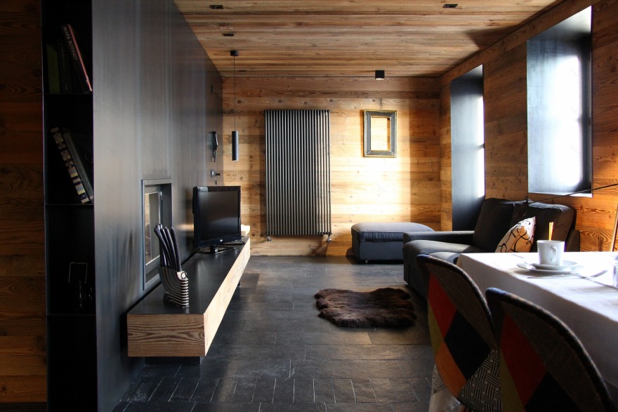 意大利山区百年老屋的现代情感空间-2